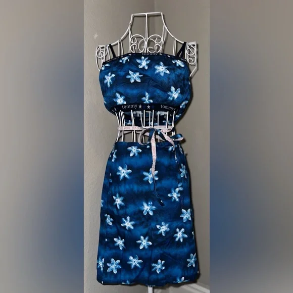 Vintage RARE Tommy Hilfiger Hawaiian Crop Top And Wrap Skirt Set